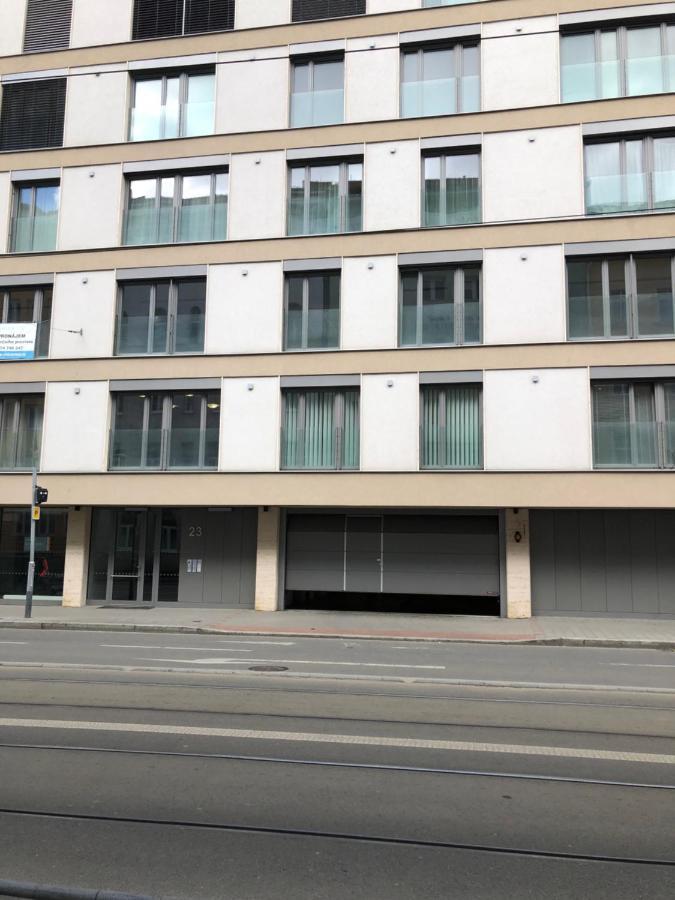 Brno City Center Apartment With Parking And A Big Terrace Exteriör bild