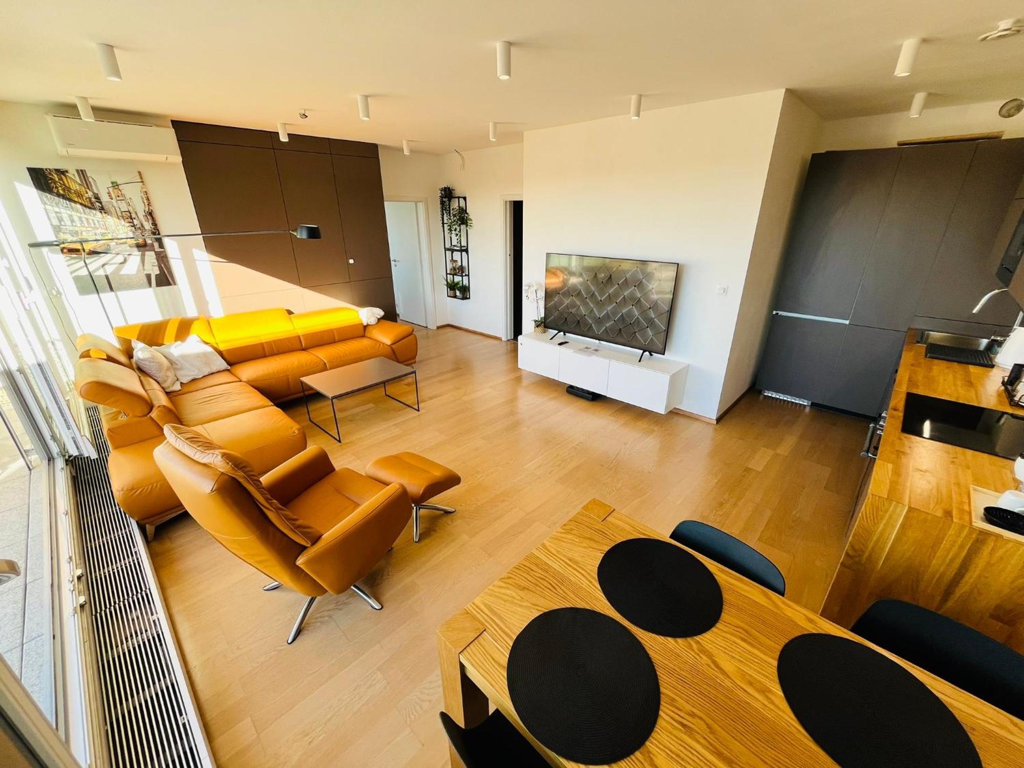 Brno City Center Apartment With Parking And A Big Terrace Exteriör bild
